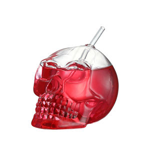 विंटेज अद्वितीय रचनात्मक बोरोसिलिकेट ग्लास खोपड़ी कॉकटेल चश्मा प्रीमियम हस्तनिर्मित अमेरिकी 350 एमएल कंकाल आकार मार्टिनी टंबलर - Product Image 6