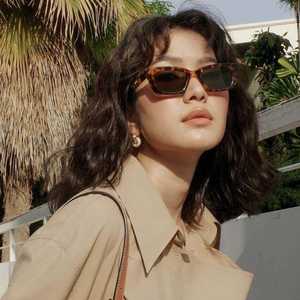 Lunettes de soleil carrées rétro pour femmes, monture en plastique noir, protection UV400, type 3, pare-soleil, numéro de pièce 1996 - Product Image 4