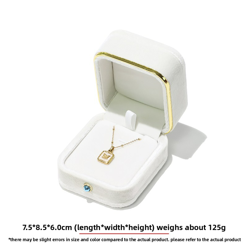 White pendant box7.5*8.5*6.5CM
