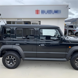 Marchepieds électriques pour <span class=keywords><strong>SUZUKI</strong></span> <span class=keywords><strong>JIMNY</strong></span> <span class=keywords><strong>4</strong></span> <span class=keywords><strong>portes</strong></span> 2019-2025 - Product Image 4