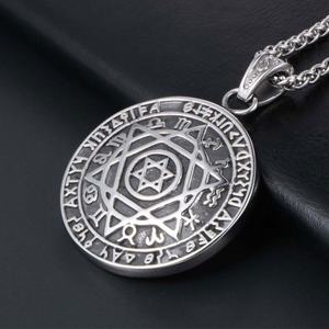 Collar de Moda al por Mayor con Colgante de Estrella de Seis Puntas de Acero Inoxidable de Doble Cara, Chapado en Oro de 18K, Diseño de Bruja/Sátan, Encantador y de Marca - Product Image 3