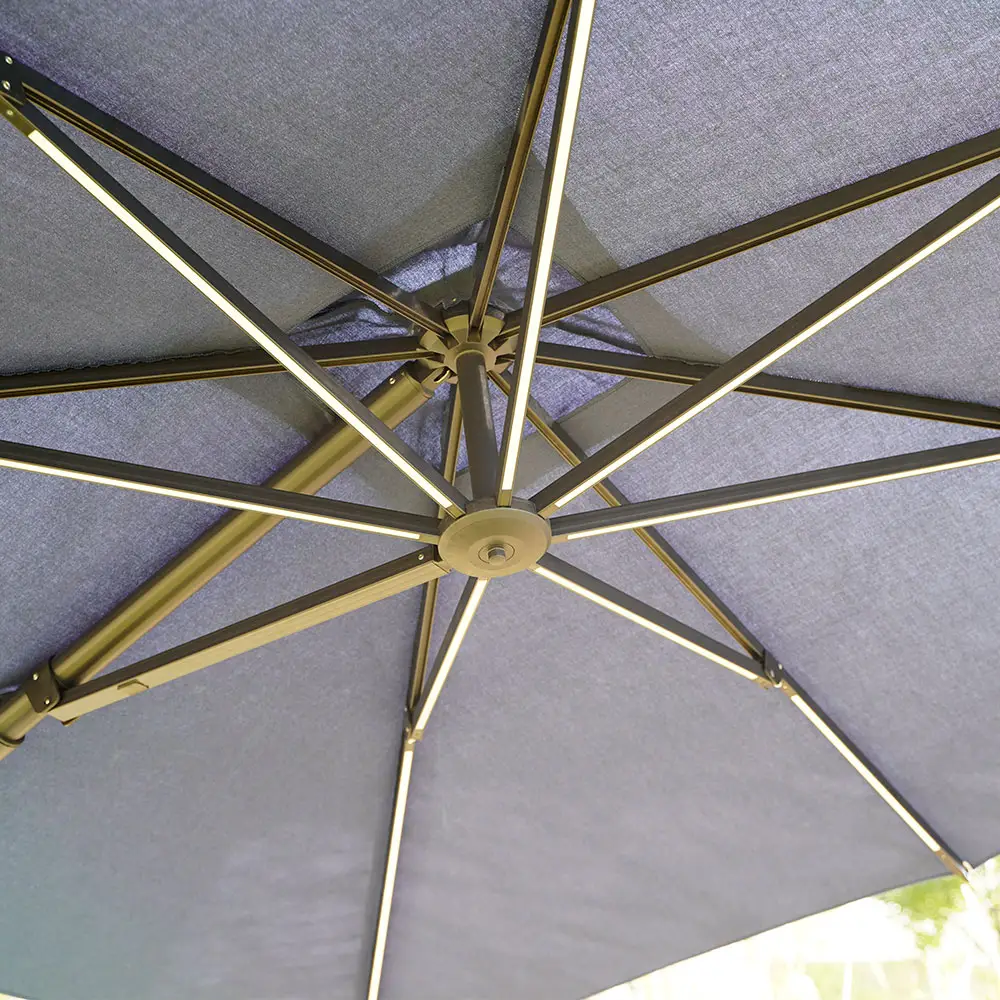 Parasol de luxe de grande taille Parapluie d'extérieur personnalisé de 3m Parapluie en porte-à-faux en aluminium pour patio avec lumières LED