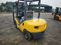 Chariot élévateur d'occasion KOMATSU 3 tonnes avec levier de vitesse latéral chariot élévateur diesel TOYOTA HELI FORKLIFT pour KOMATSU marque Japanese