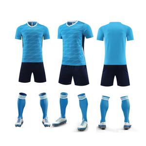 Completo da <span class=keywords><strong>Calcio</strong></span> 2026 ad Asciugatura Rapida, Personalizzabile, Traspirante, per Uomo - Set Sportivo di Alta Qualità a Prezzo Conveniente per l'Ingrosso - Product Image 2