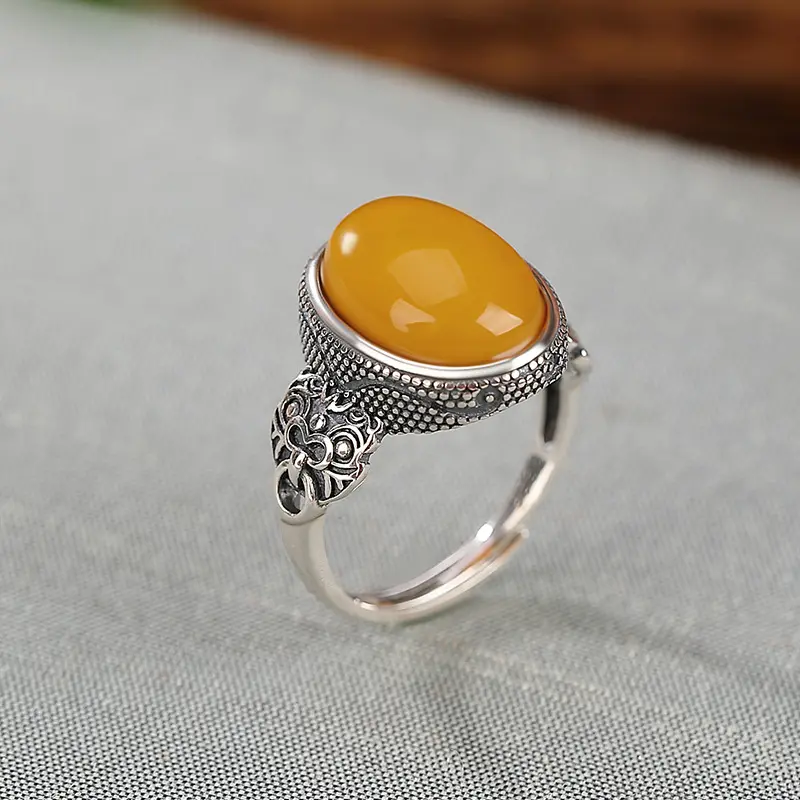 Anello apribile di dimensioni libere di forma ovale ambra naturale in argento Sterling S925 personalizzato per le donne