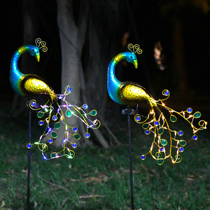 Luces Solares Decorativas para Jardín con Forma de Pavo Real, Resistentes al Agua, Alimentadas por Energía Solar - Product Image 1