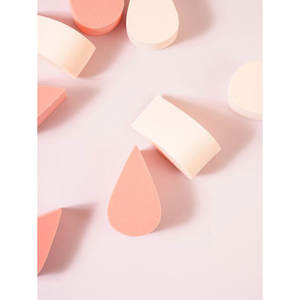 Set di 8 spugne per il trucco con disegno a sbuffo a sezione trasversale - Product Image 1