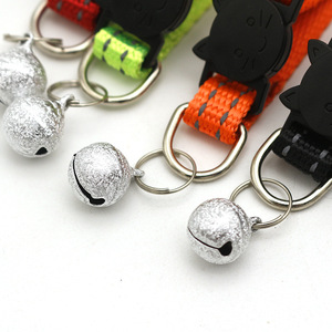 ปลอกคอสุนัขและแมวแบบปรับได้ สะท้อนแสง สีสันตามสั่ง ทำจากไนลอน รุ่นคลาสสิคแบบปลดเร็ว พร้อมกระดิ่ง สำหรับสัตว์เลี้ยง แมวและสุนัข ขายส่ง - Product Image 4