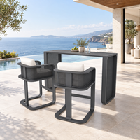 Ensemble de table de bar d'extérieur moderne avec structure en aluminium, mobilier de patio, table haute et chaises pour villa, hôtel, complexe hôtelier
