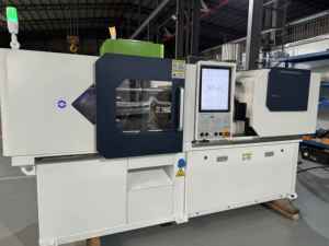 [ZCS15] Máquina de Moldeo por Inyección Eléctrica Automática de Escritorio Mini de 15 Toneladas PLASTAR para PET y PP, de Alta Eficiencia y Ciclo Corto - Product Image 2