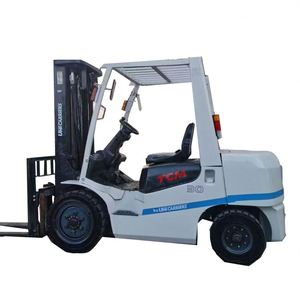 Montacargas Diésel TCM 3T 4.5M Usado en Venta, Fabricado en Japón, Maquinaria de Construcción de Alto Rendimiento para Venta al por Menor - Product Image 1