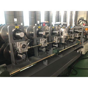 Buena calidad C Z Purlin máquina formadora de rollos precio automático 8 pulgadas <span class=keywords><strong>Cee</strong></span> y Zee bajo precio casa marco que hace la máquina - Product Image 4