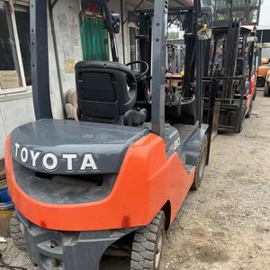 Carrello Elevatore Toyota Usato da 2-3 Tonnellate in Buone Condizioni di Lavoro, Modello Giapponese Toyota FD20 da 2 Tonnellate in Vendita Direttamente dalla Fabbrica - Product Image 2