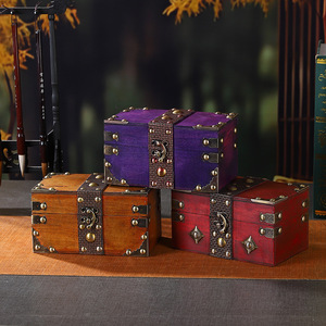 กล่องเก็บของไม้สไตล์เรโทรพร้อมตัวล็อคโลหะ กล่องใส่เครื่องประดับตกแต่งสำหรับใช้ในบ้าน - Product Image 3