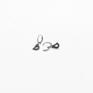 Yunnique Pendientes de aro con letra D de plata tibetana retro, de acero inoxidable, joyería de regalo, accesorio de moda - Product Image 3