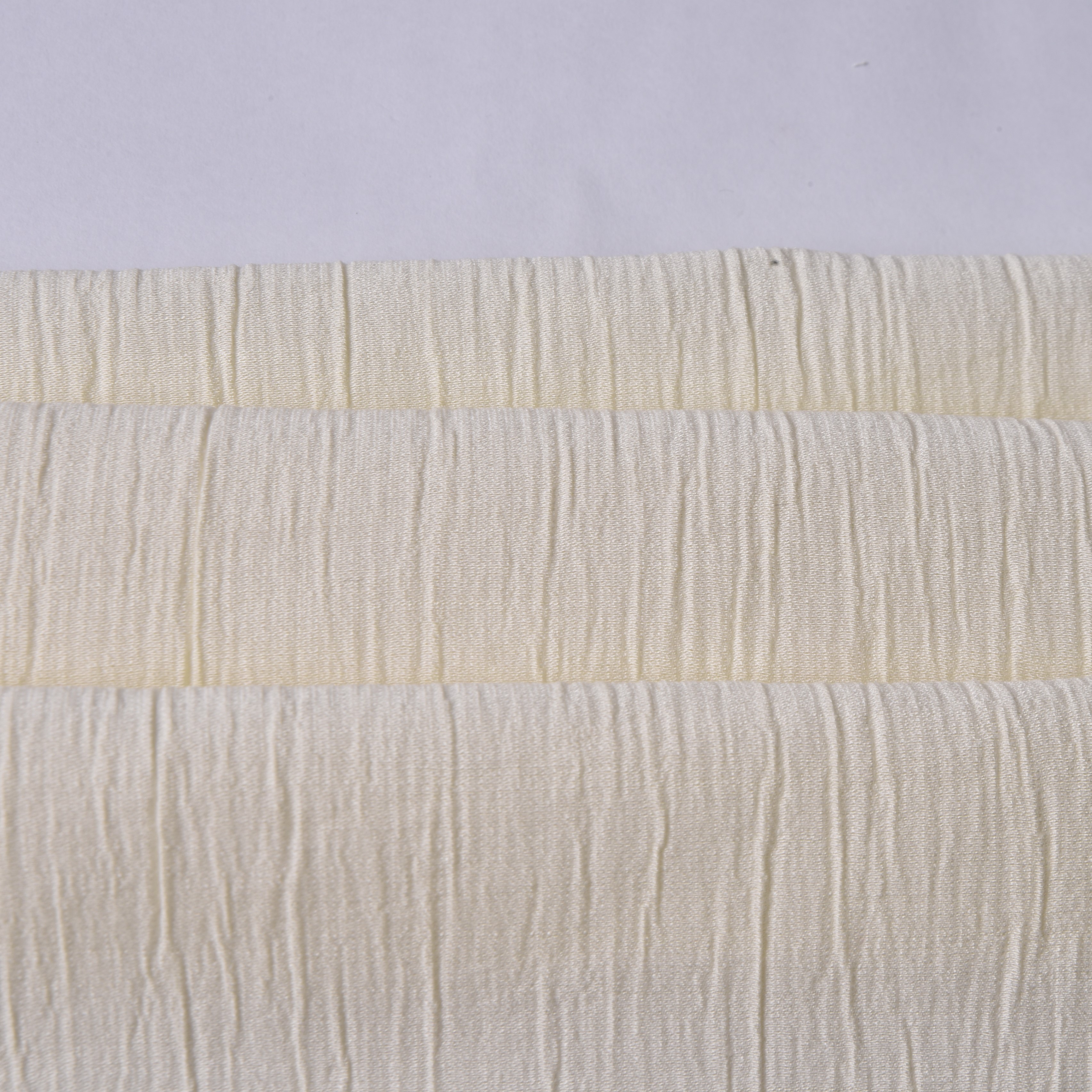 Breathable 115GSM Rayon Polyester Nylon Vertical Crinkle Fabric for Women's Fashion Shirts and Boho Style Skirts