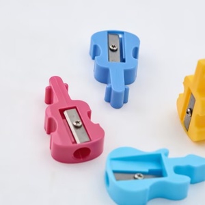 Taille-crayon adorables en forme de violon à un trou, couleurs vives, design tendance en plastique, pour enfants et étudiants, vente en gros - Product Image 3