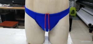 Slip <span class=keywords><strong>da</strong></span> bagno <span class=keywords><strong>da</strong></span> <span class=keywords><strong>uomo</strong></span> all'ingrosso ad asciugatura rapida con taglio brasiliano - Product Image 4