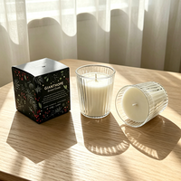 Vela Aromática en Frasco de Vidrio con Rayas Verticales, Cera de Soya, Mecha de Algodón, Logotipo Personalizado, Tapa de Madera, Decoración para el Hogar, Aromaterapia, Venta al Por Mayor para Fiestas