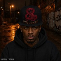 Casquette Trucker Vintage à 5 Panneaux avec Broderie Haute Qualité, Visière en Mousse et Dos en Maille, Style West Coast Chicano Streetwear Urbain, Vente en Gros