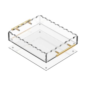 Plateau en lucite ondulée ambre personnalisé RAYYI Judaica - Product Image 5