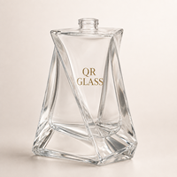 Flacon de parfum vide transparent personnalisé de 75 ml avec pulvérisateur à pompe, design unique, emballage et bouchon exclusifs