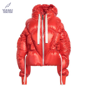 Yufan odm đỏ thiết kế mới không thường xuyên nóc áo khoác cho phụ nữ mùa đông nếp gấp vải xuống áo khoác - Product Image 1