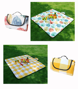 Tapis de <span class=keywords><strong>camping</strong></span> et de pique-nique en PEVA avec feuille d'aluminium épaisse, imperméable et anti-humidité, portable pour la plage et l'extérieur - Product Image 2