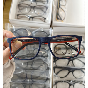 Vente en gros de montures carrées en acétate pour hommes, assortiment de montures optiques en acétate - Product Image 5