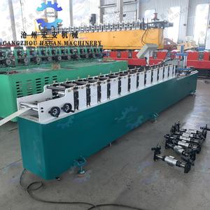 Máquina perfiladora de quillas ligeras Hauan para perfiles C, U, W, T, V, con engranajes metálicos, motor PLC, rodamientos, 37KW, 380V, fácil de operar, 3 años de garantía - Product Image 1