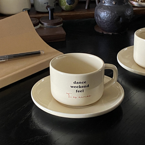 Juego de taza de café y platillo de cerámica con letras inglesas simples coreanas, taza de leche para <span class=keywords><strong>desayuno</strong></span> resistente al calor - Product Image 5