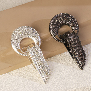 Bouton grenouille haut de gamme en fourrure de vison incrusté de strass pour col de vêtements féminins, Cheongsam, noir et blanc - Product Image 3