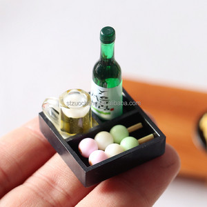 <span class=keywords><strong>1</strong></span>:12 accessori per la casa delle bambole fingono di giocare giapponese Sushi Fish Ball Tempura Bento Box in miniatura in resina da cucina modello alimentare - Product Image 3