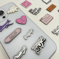 Badges et épingles de revers en métal gravés sur mesure, style traditionnel, pour téléphones portables