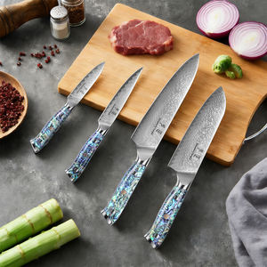 Couteau Santoku Damas, couteau de cuisine, motif d'os de poisson, acier VG10 67 couches, lame de 22 cm, bord droit avec manche en nacre - Product Image 5