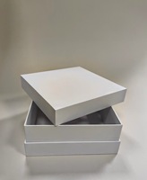 Maßgefertigte Umweltfreundliche Kraftpapier-Schokoladenverpackungsbox Digitaldruck Logo Lebensmittelsicherer Trenner Rechteckiges Design Geschenke