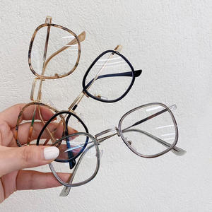 Nouvelles <span class=keywords><strong>lunettes</strong></span> optiques pour femmes <span class=keywords><strong>2023</strong></span>, anti-lumière bleue, montures carrées en TR90, imprimé léopard, <span class=keywords><strong>lunettes</strong></span> de soleil diamantées, direct - Product Image 2