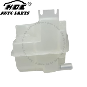 93941937 93926969 93941946 Venta al por Mayor de Piezas de Automóviles HDE, Tanque de Expansión de Refrigerante para Iveco Daily - Product Image 5