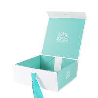 Boîte rigide carrée magnétique Crown Win pour cadeau de mariage, écologique, avec gaufrage et doublure en mousse pour robes de soirée