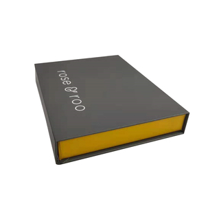 Boîtes en papier gaufré recyclé pour cartes à jouer, sur mesure et en gros, avec fente pour cartes de crédit VIP et cartes de visite - Product Image 5