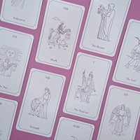Jeu de cartes de tarot et d'oracle de luxe haut de gamme, personnalisées, écologiques, en papier brillant, avec guide et boîte magnétique, pour la lecture en famille