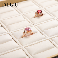 Plateaux de présentation pour bijoux en acrylique DIGU avec couvercle, organisateur de bijoux, plateau à bijoux en cuir crème avec couvercle, vente en gros