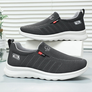 Zapatillas deportivas de verano para mujer, cómodas zapatillas ligeras para correr, diseño informal transpirable sin cordones para caminar - Product Image 3