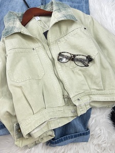 Custom Wholesale High Quality Cotton <b>Denim</b> Retro Y2K Corduroy Collar Chest Pocket <b>Cropped</b> Boxy Fit <b>Jacket</b> for Men - Product Image 3