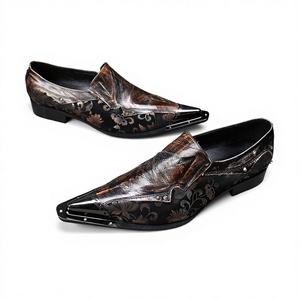 Scarpe Eleganti da Uomo con Punta a Spillo e Tomaia in Acciaio di Marche Italiane di Design, Stampa Floreale in Vera Pelle, Scarpe da Cerimonia di Design - Product Image 3