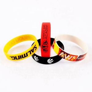 Bracelets en tissu écologiques gaufrés fins pour événements sportifs – Vente en gros - Product Image 3