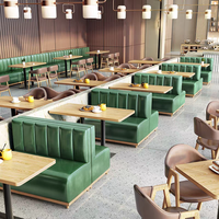 Ensemble de meubles de restaurant au design moderne, table à manger en bois colorée personnalisée avec 4 chaises pour les cafés