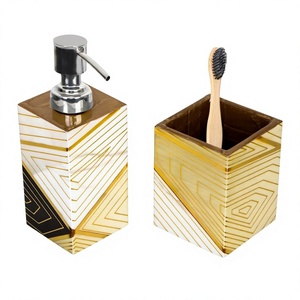 Juego de Decoración para Baño con Incrustaciones de Concha Blanca Premium, Artesanía en Resina - Product Image 1