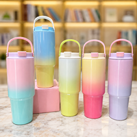 Gobelet isotherme en acier inoxydable ombré de 30 oz avec couvercle à paille rabattable et poignée, sans BPA, compatible porte-gobelet, pour voiture et bureau - Vente en gros