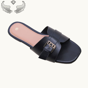 High-quality Fashionable and Comfortable Daily-use Wholesale Flat Breathable and Lightweight Leisure Women Sandals and <b>slippers</b> - Product Image 4